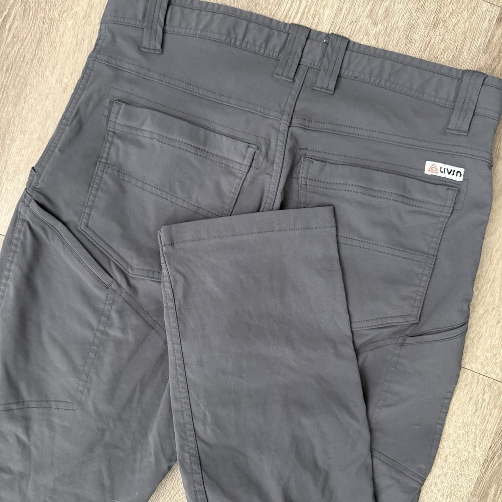 LIVSN Ecotrek Trail Pants Men's 32x32 Charcoal Grey Cargo Pockets Performance